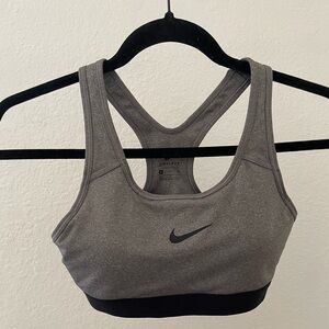 Women’s Nike Classic Pro padded sports bra